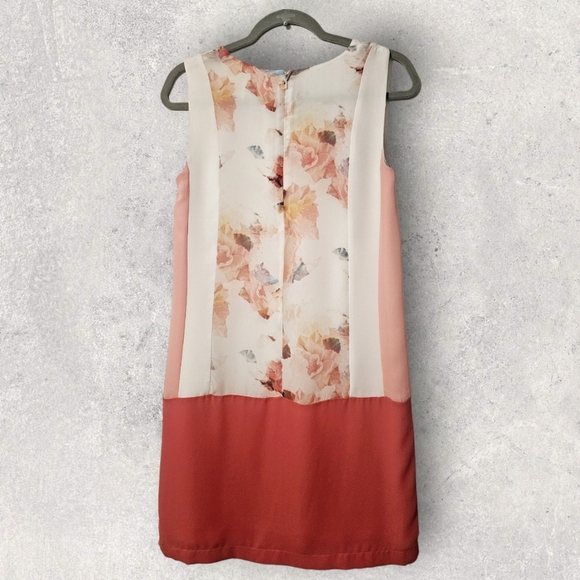 Dalia Off White Light Pink Floral Romantic Dress , Size 4 - Picture 3 of 4